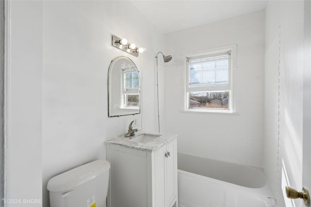 2800 Adams Avenue, Des Moines, IA 50310