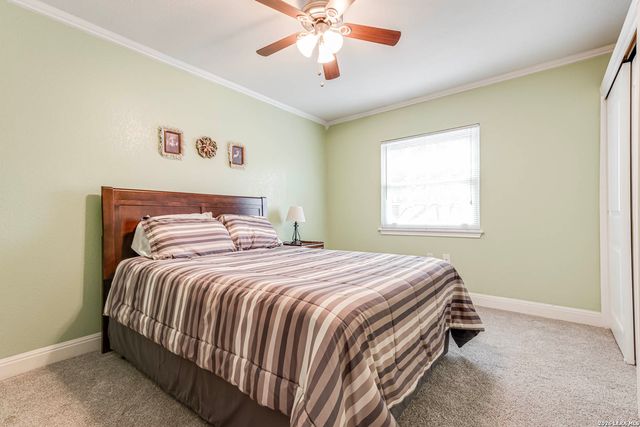 10435 Rock Cove Ln, Converse, TX 78109