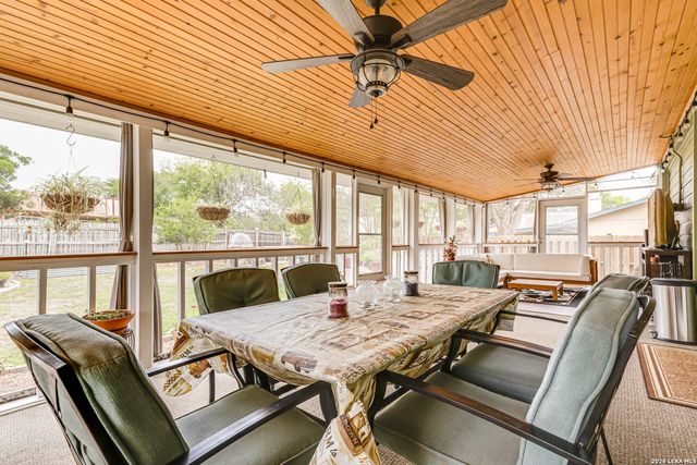 10435 Rock Cove Ln, Converse, TX 78109