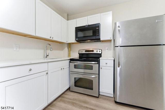 575 Memorial Pkwy, Phillipsburg Town, NJ 08865