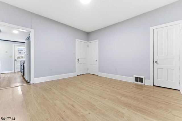 575 Memorial Pkwy, Phillipsburg Town, NJ 08865