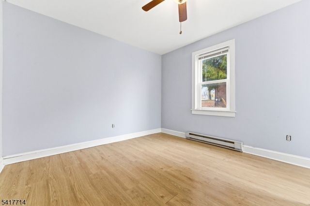 575 Memorial Pkwy, Phillipsburg Town, NJ 08865