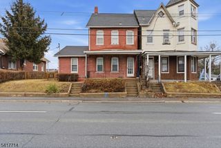 575 Memorial Pkwy, Phillipsburg Town, NJ 08865