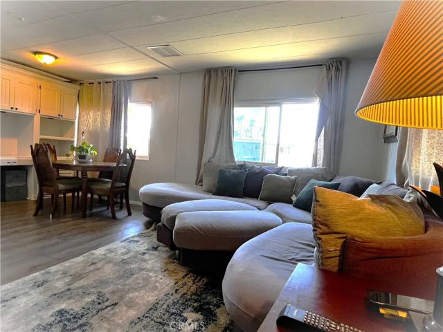 9391 California 7, Riverside, CA 92503