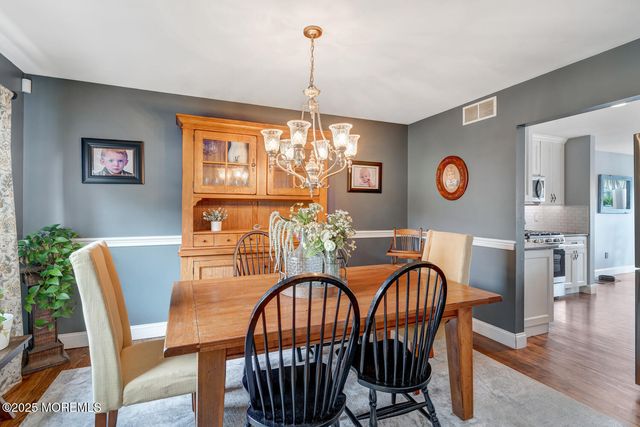 12 Tradewinds Avenue, Barnegat, NJ 08005