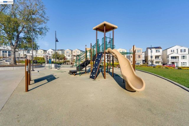 6914 Geyserville St, Dublin, CA 94568