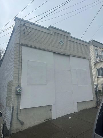 17 Chestnut Street, Yonkers, NY 10701