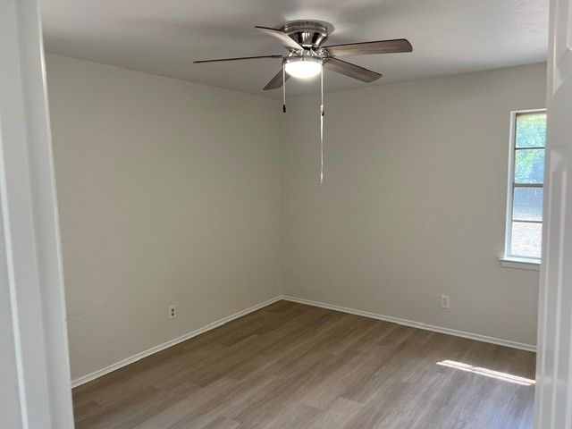 2312 Meadow Crest, Irving, TX 75060