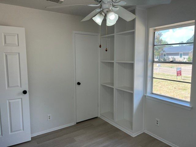 2312 Meadow Crest, Irving, TX 75060