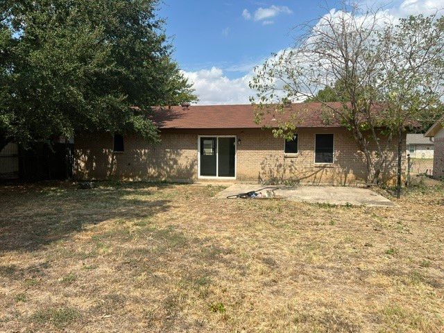 2312 Meadow Crest, Irving, TX 75060