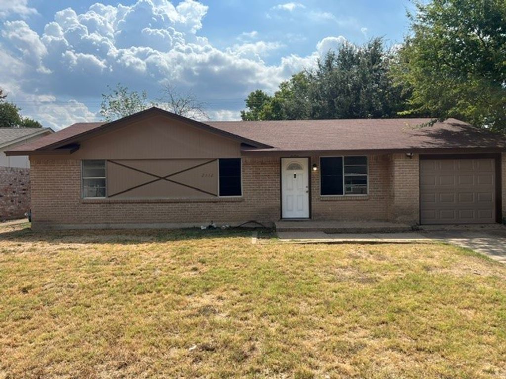 2312 Meadow Crest, Irving, TX 75060 — photo 5