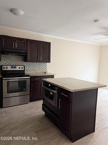 4321 PLAZA GATE Lane S 202, Jacksonville, FL 32217