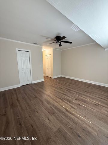 4321 PLAZA GATE Lane S 202, Jacksonville, FL 32217