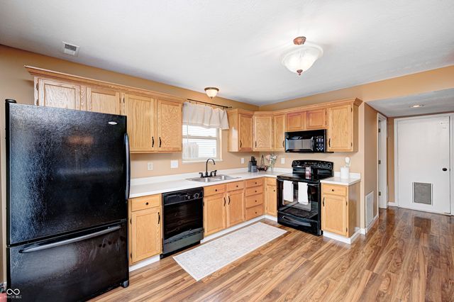 5218 Thompson Park Boulevard, Indianapolis, IN 46237