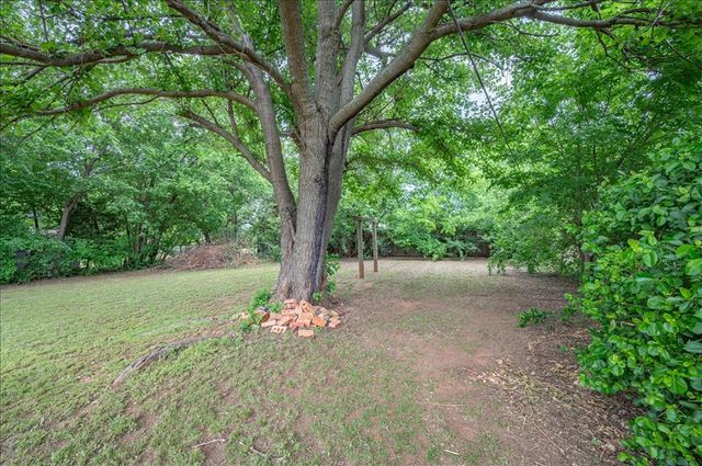 213 E Atkinson Drive, Oklahoma City, OK 73110