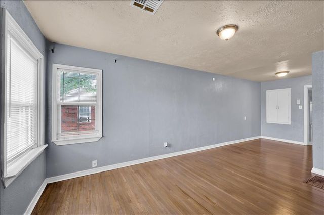 213 E Atkinson Drive, Oklahoma City, OK 73110