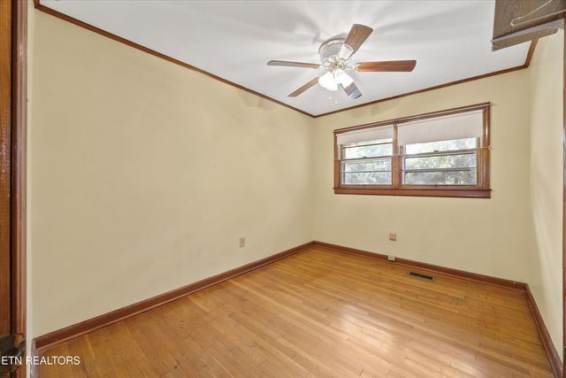 107 Hillcrest Lane, Kingston, TN 37763