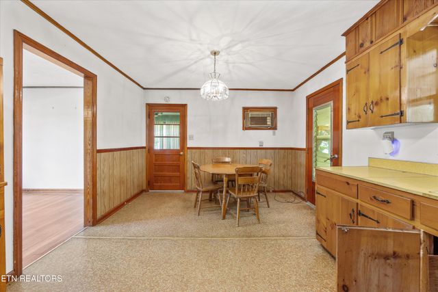 107 Hillcrest Lane, Kingston, TN 37763