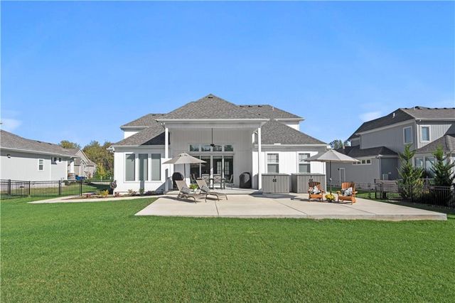 14686 S Parkhill Street, Olathe, KS 66062