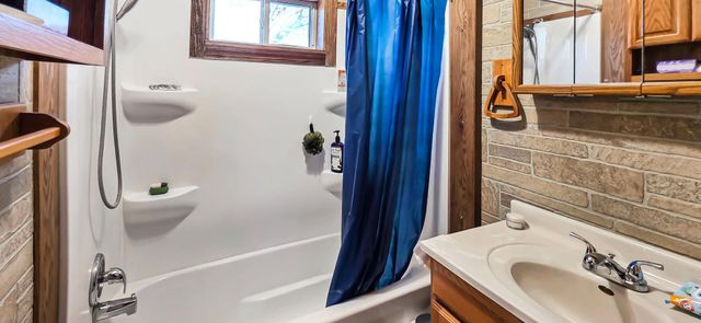 212 8th Street E, Jasper, MN 56144