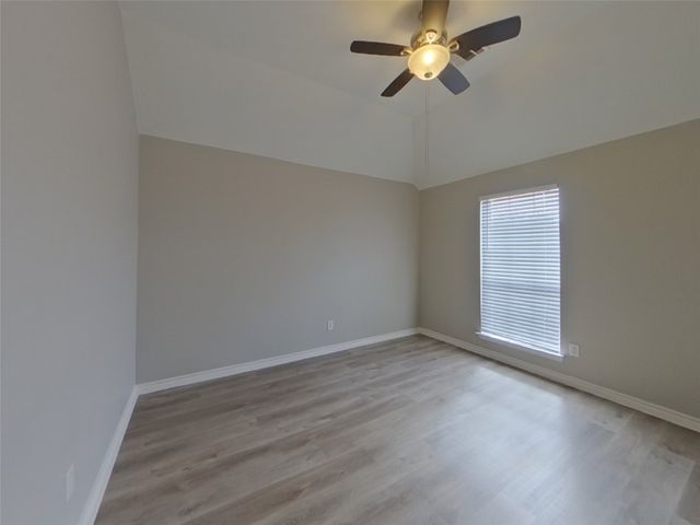 1533 Mill Creek Drive, Desoto, TX 75115