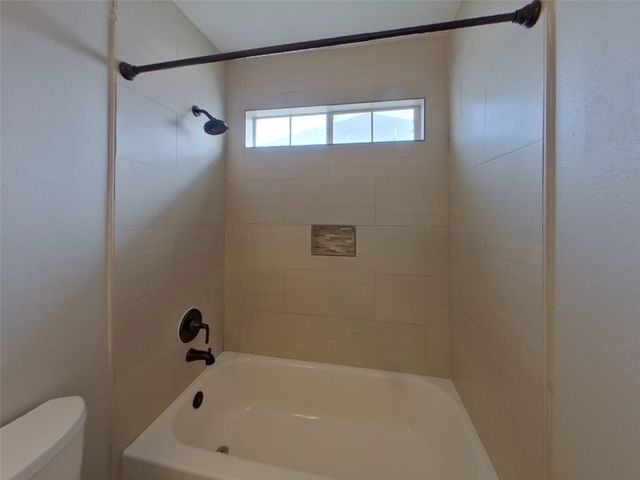 1533 Mill Creek Drive, Desoto, TX 75115