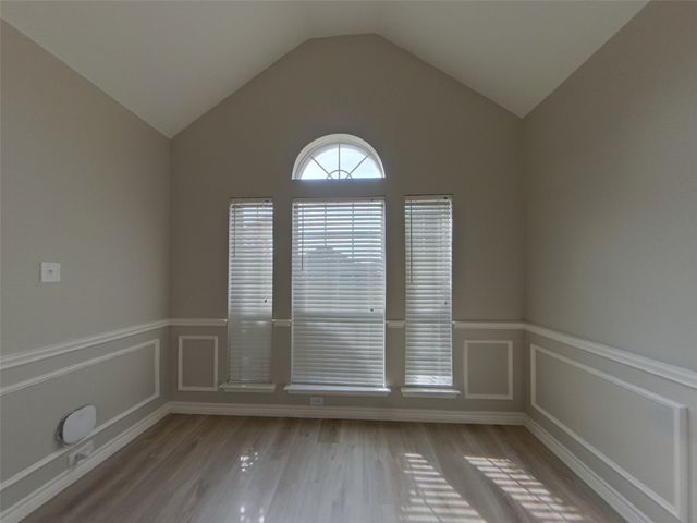 1533 Mill Creek Drive, Desoto, TX 75115