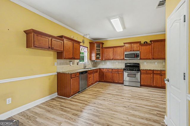 1420 Rose Terrace Circle, Loganville, GA 30052