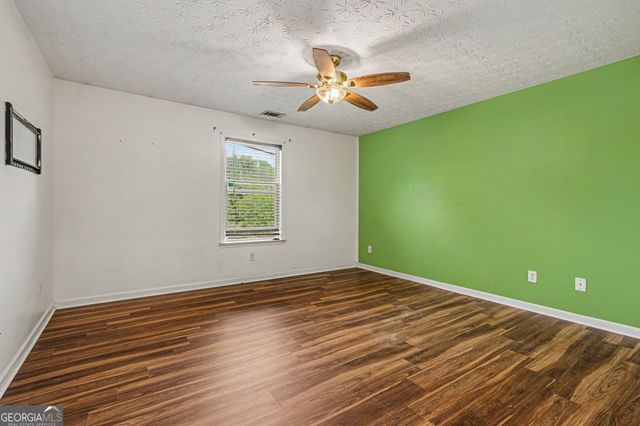 1420 Rose Terrace Circle, Loganville, GA 30052