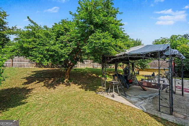 1420 Rose Terrace Circle, Loganville, GA 30052