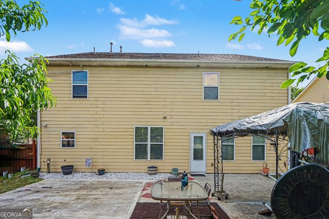 1420 Rose Terrace Circle, Loganville, GA 30052