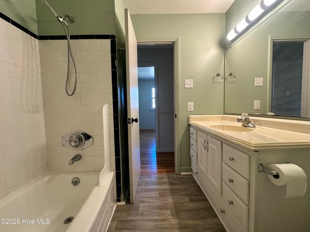 1030 Daniel Drive, Jacksonville, NC 28540