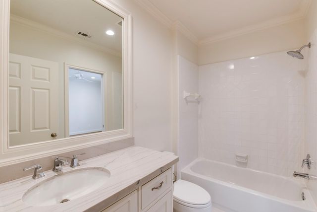 5144 Chevy Chase Drive, Houston, TX 77056