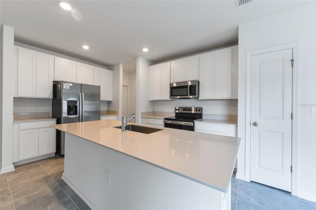 2194 AQUIFER LANE, Davenport, FL 33837