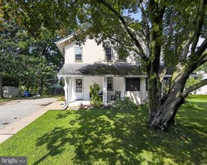 242 ELM AVE, Media, PA 19063