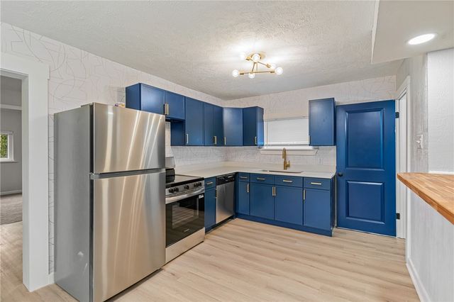 739 Kimball Ave, New Kensington, PA 15068