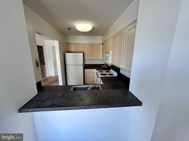 1312 Massachusetts Ave NW Apt 501, Washington, DC 20005