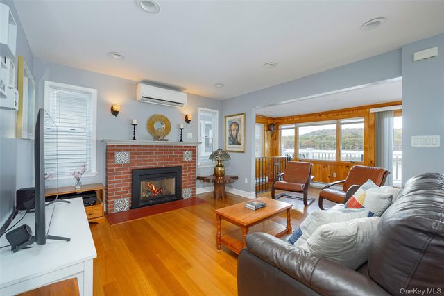70 Lakeview Drive, Holmes, NY 12531