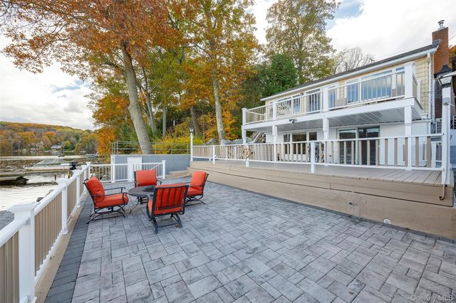 70 Lakeview Drive, Holmes, NY 12531