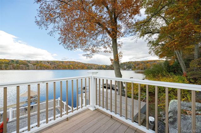 70 Lakeview Drive, Holmes, NY 12531
