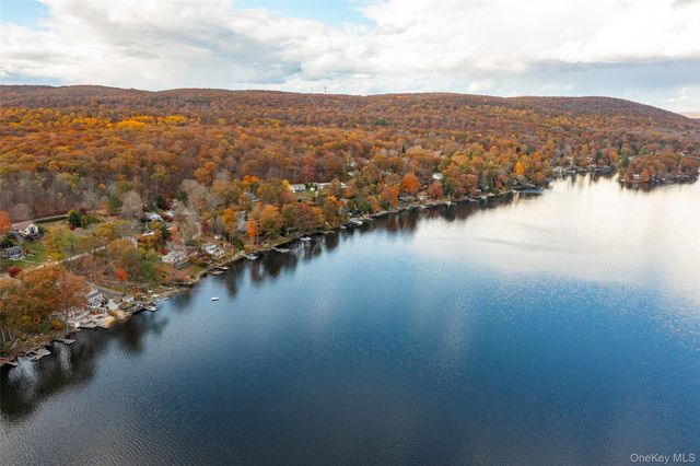 70 Lakeview Drive, Holmes, NY 12531