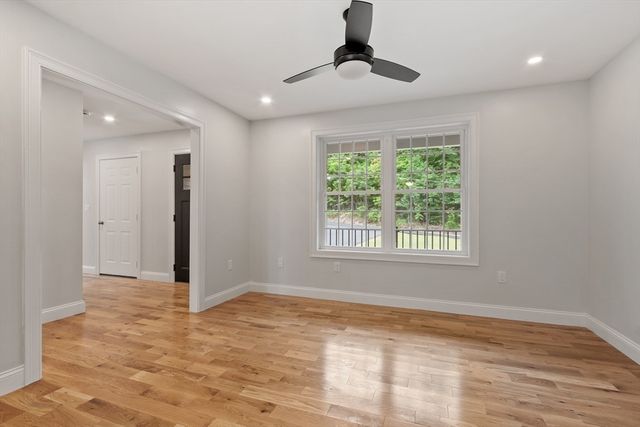 72 Cottage Ln B, Templeton, MA 01468