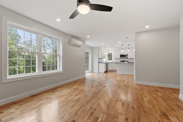 72 Cottage Ln B, Templeton, MA 01468