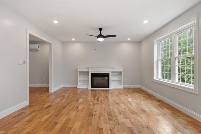 72 Cottage Ln B, Templeton, MA 01468