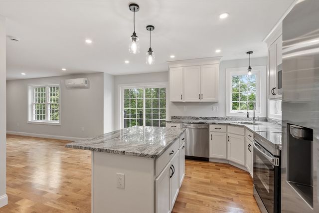 72 Cottage Ln B, Templeton, MA 01468