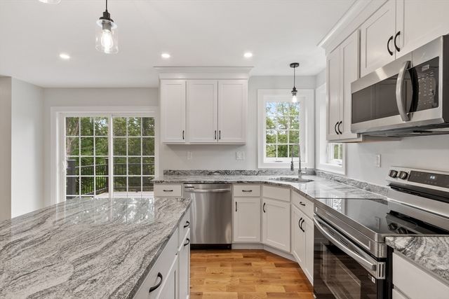 72 Cottage Ln B, Templeton, MA 01468