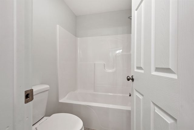 72 Cottage Ln B, Templeton, MA 01468
