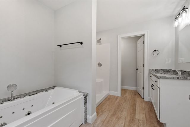 72 Cottage Ln B, Templeton, MA 01468