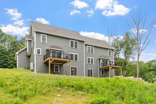 72 Cottage Ln B, Templeton, MA 01468