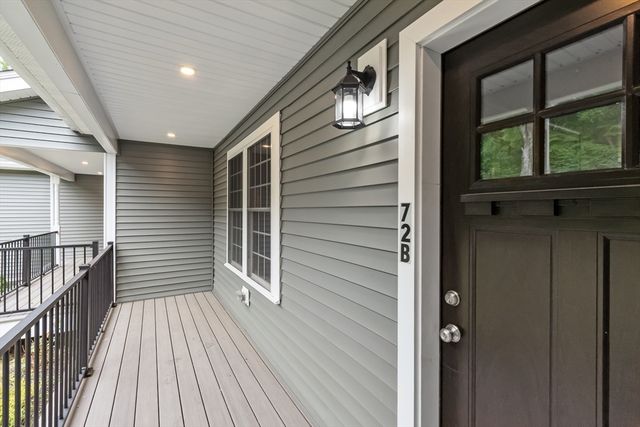 72 Cottage Ln B, Templeton, MA 01468